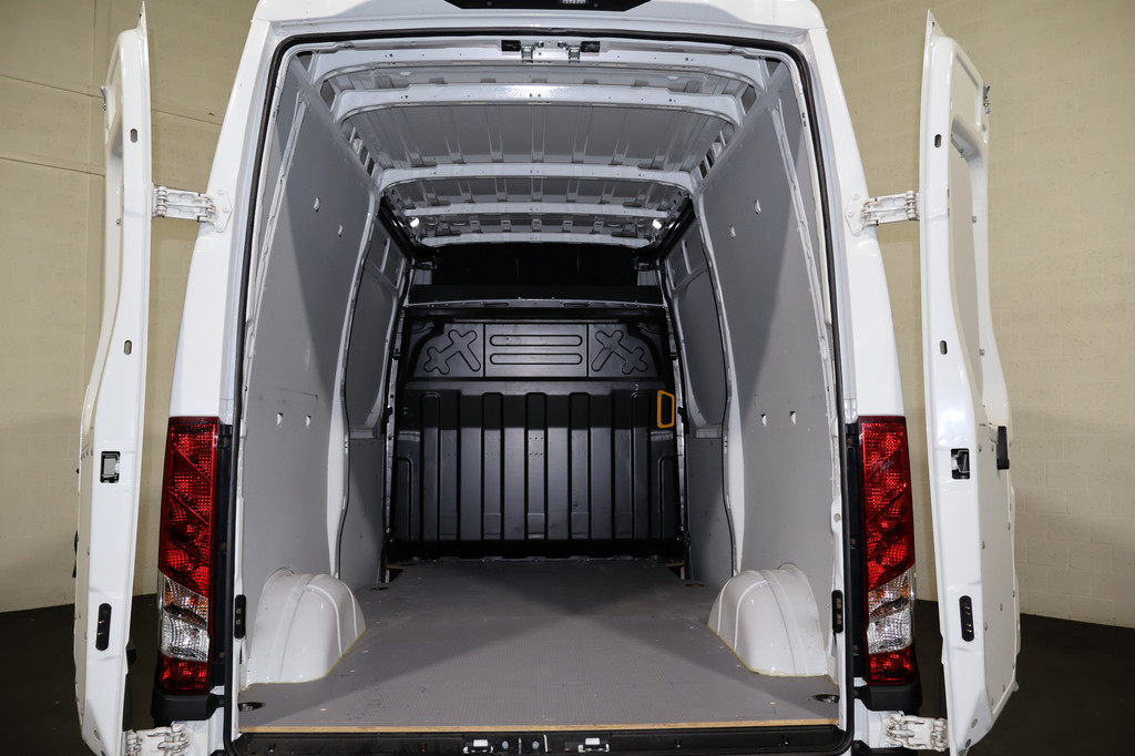 Iveco Daily 35S21 3.0 210pk Hi-Matic Automaat Luchtvering Standkachel Led 14
