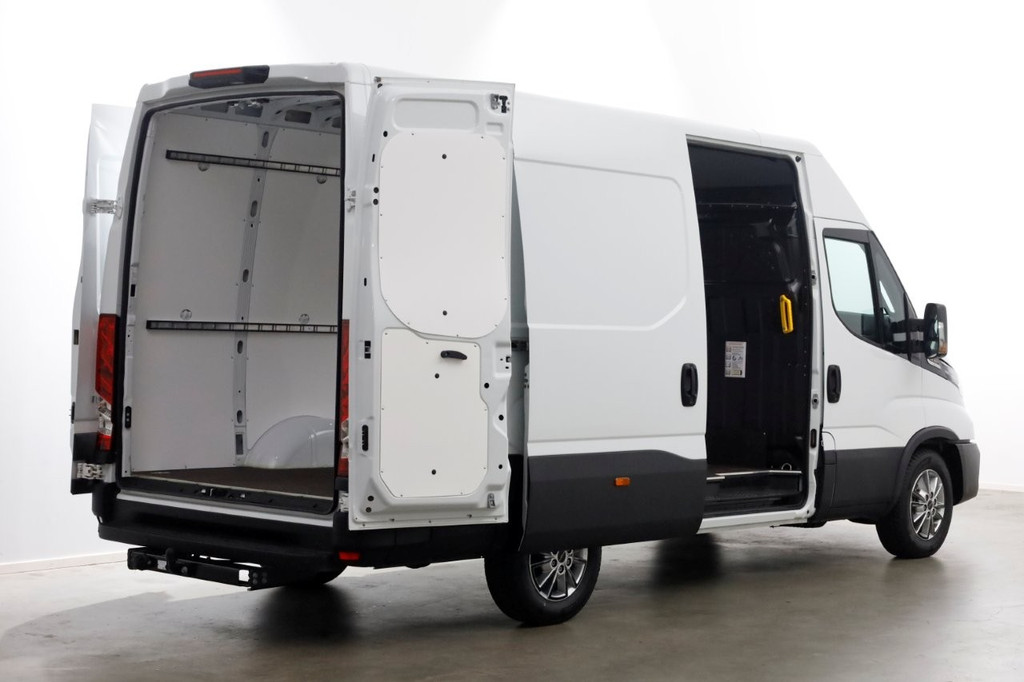 Iveco Daily 35S21 3.0 210pk L2H2 HiMatic Automaat LED/Airco/Trekhaak 3500kg NIEUW 11-2024 12