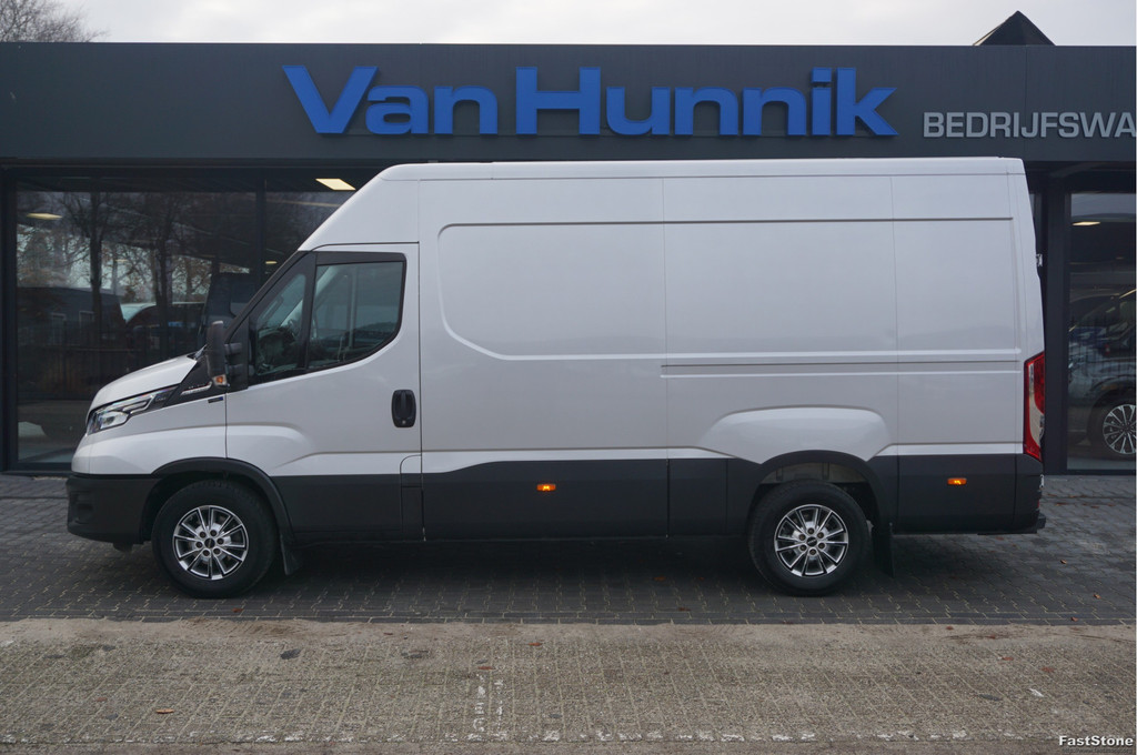 Iveco Daily 35S21 3.0 Hi-Matic L2H2 352L AUT BPM VRIJ!! Navi, Camera, Luchtvering, 3.5T Trekhaak, LED, LM!! NR. 2