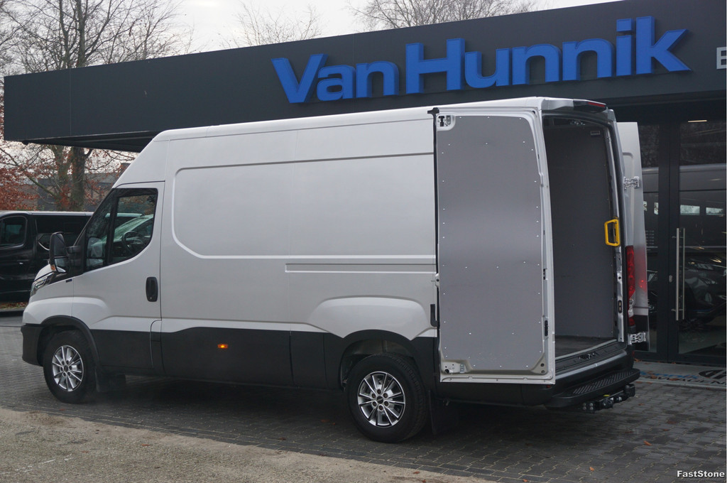 Iveco Daily 35S21 3.0 Hi-Matic L2H2 352L AUT BPM VRIJ!! Navi, Camera, Luchtvering, 3.5T Trekhaak, LED, LM!! NR. 4