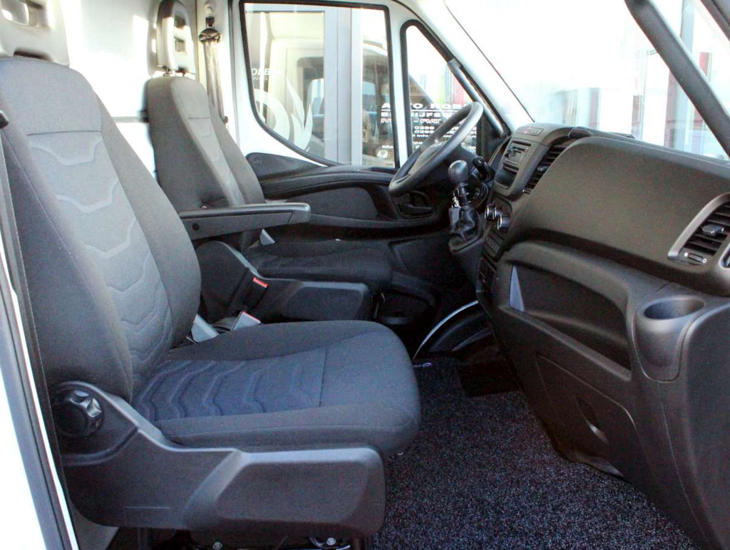 Iveco Daily 40C15 3.0 410 Bakwagen Laadklep XL/Dubbellucht/Zijdeur 10