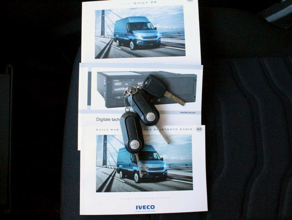 Iveco Daily 40C15 3.0 410 Bakwagen Laadklep XL/Dubbellucht/Zijdeur 21