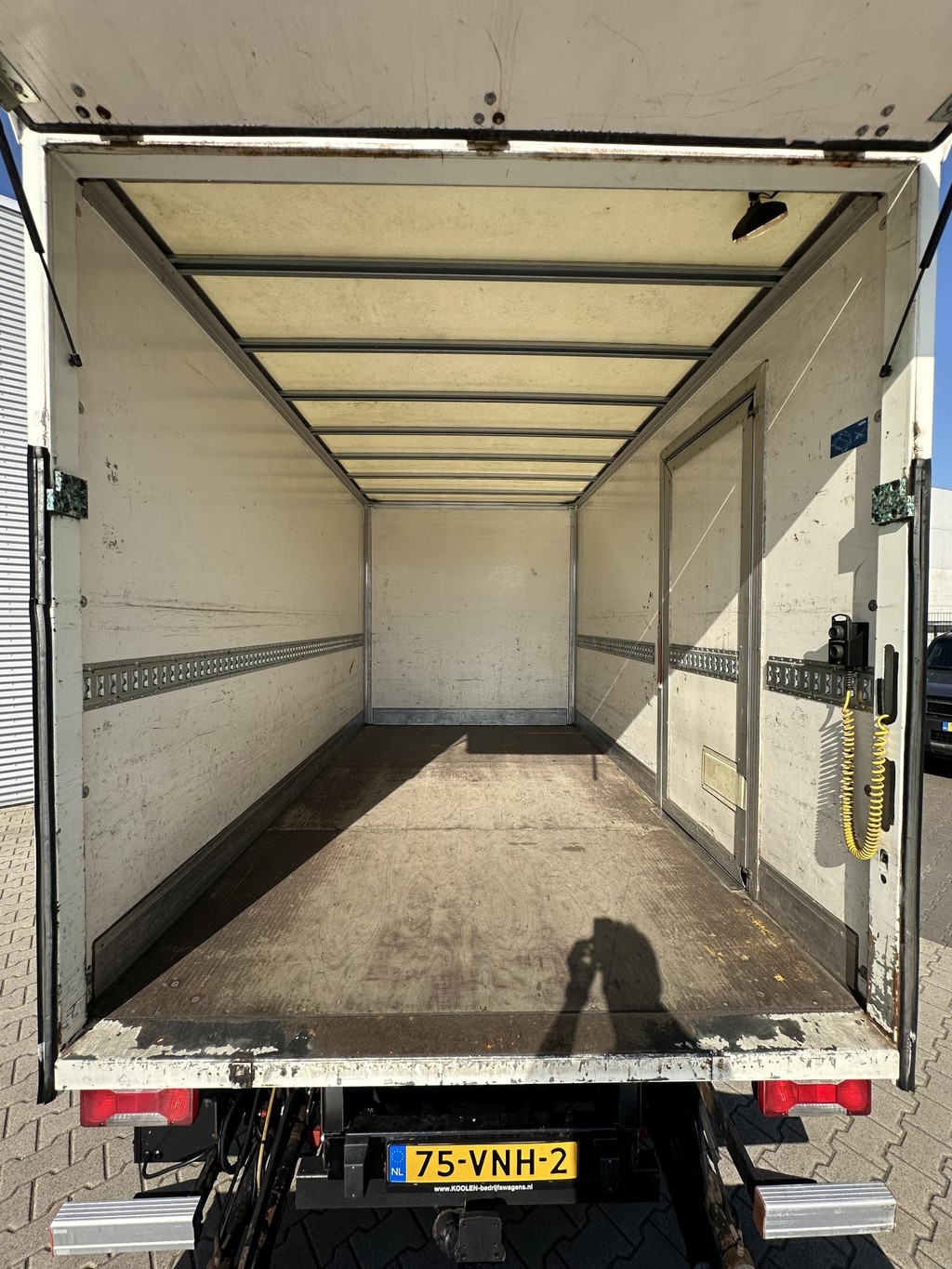 Iveco Daily 40C15 375 Bakwagen met laadklep en trekhaak 9