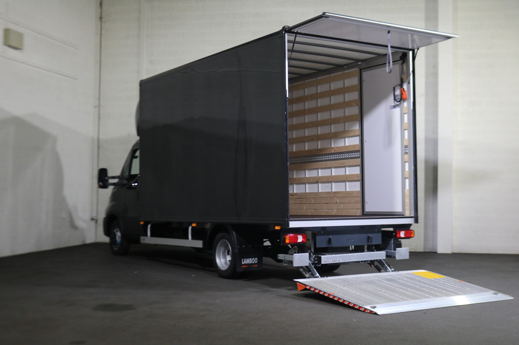Iveco Daily 40C18 3.0 Bakwagen met Laadklep Automaat (Nieuw Model) 12