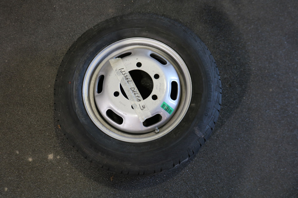 Iveco Daily 40C18 3.0 Bakwagen met Laadklep Automaat (Nieuw Model) 16