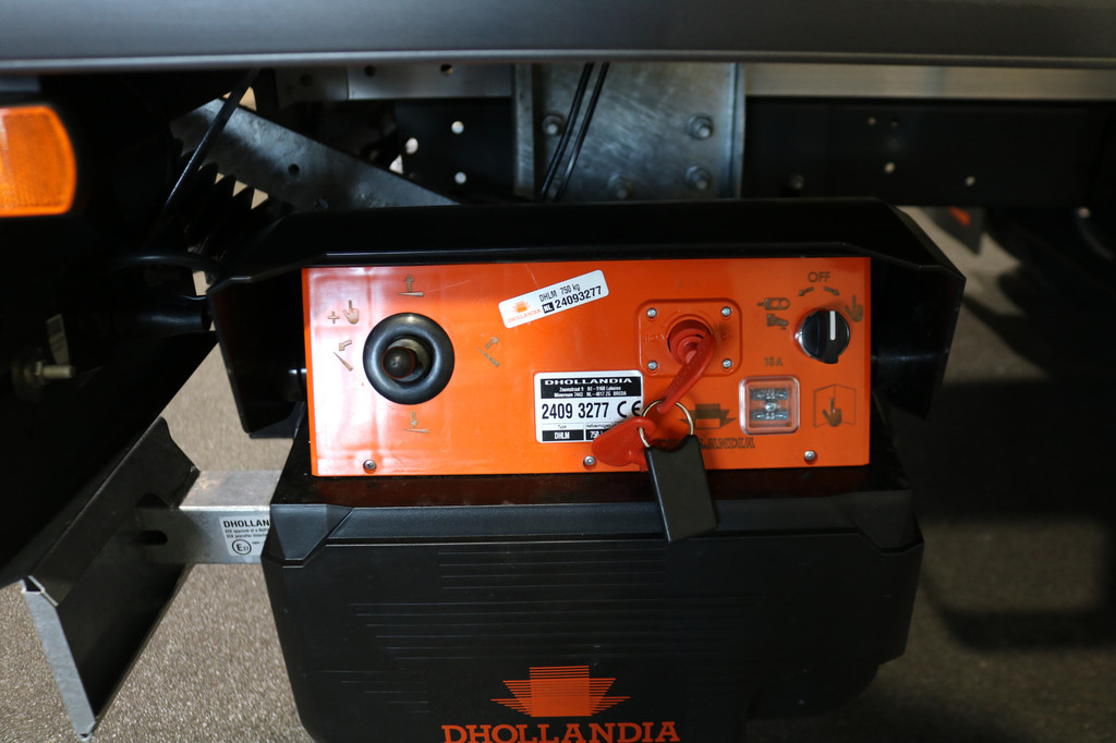 Iveco Daily 40C18 3.0 Bakwagen met Laadklep Automaat (Nieuw Model) 18