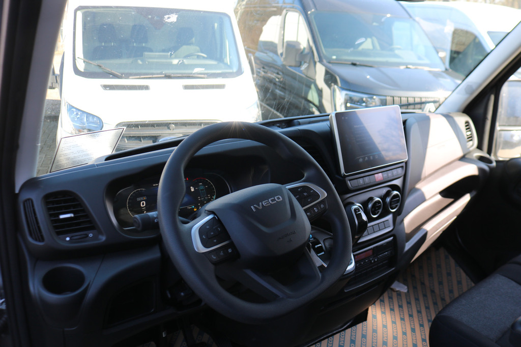 Iveco Daily 40C18 3.0 Bakwagen met Laadklep Automaat (Nieuw Model) 21