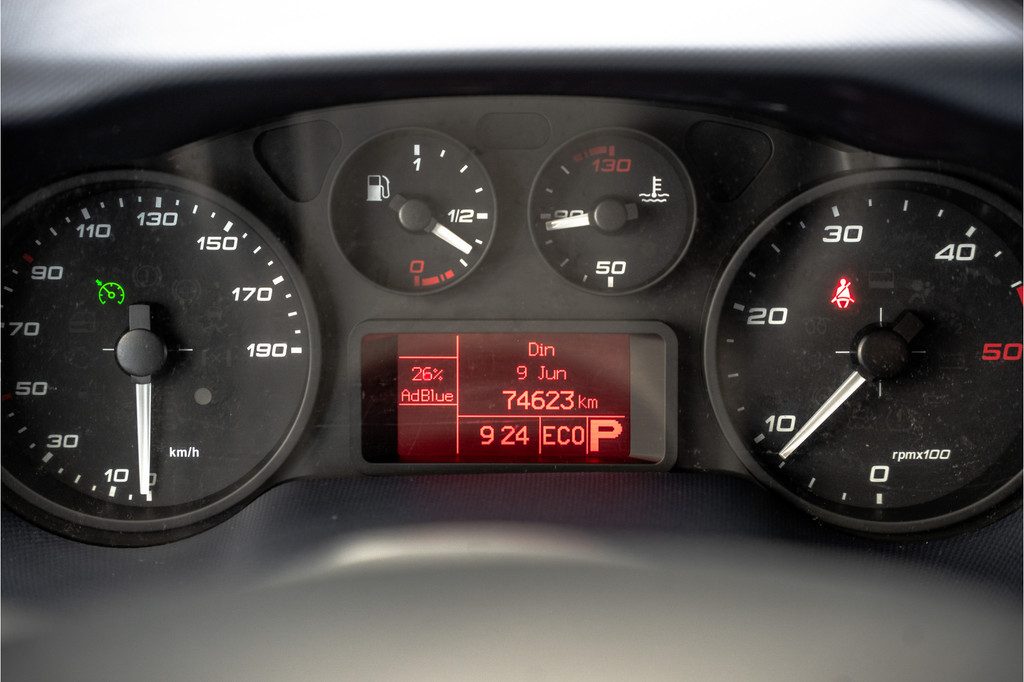 Iveco Daily 40C18 3.0L 180PK | Camperkandidaat | 1ste Eigenaar | Automaat | Euro 6 | Camera | 3.5T Trekgewicht 15