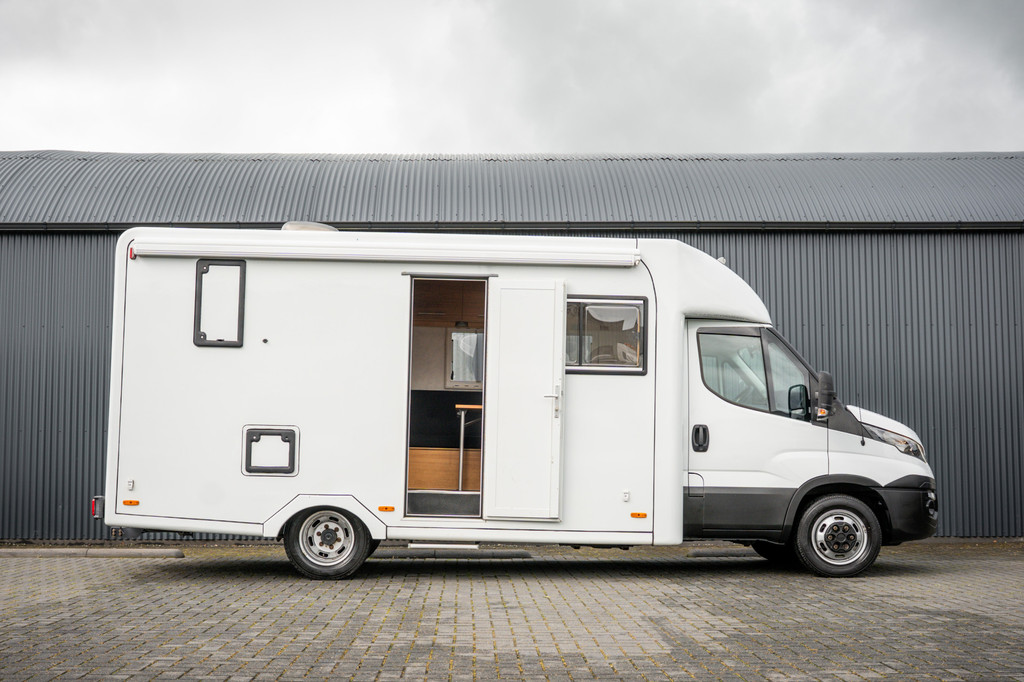 Iveco Daily 40C18 3.0L 180PK | Camperkandidaat | 1ste Eigenaar | Automaat | Euro 6 | Camera | 3.5T Trekgewicht 7