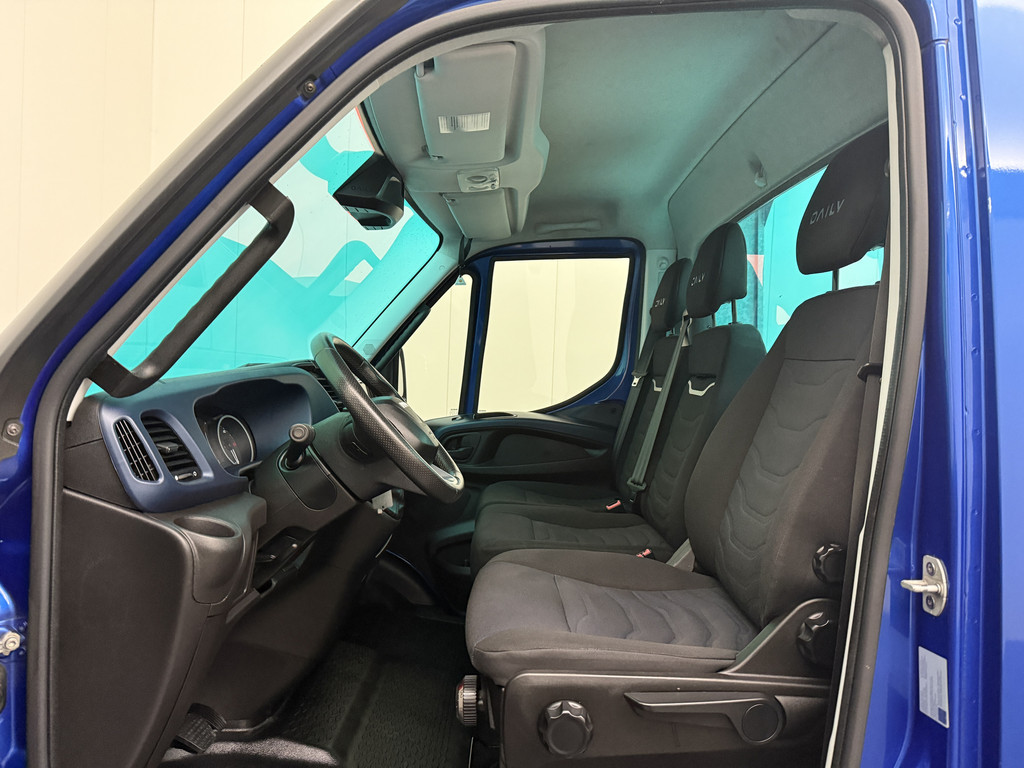 Iveco Daily 40C18 3.0Ltr Hi-Matic Automaat Oprijwagen | 3500Kg Trekhaak | Lier | Navigatie | Airco | Cruise | 3-Zits 3