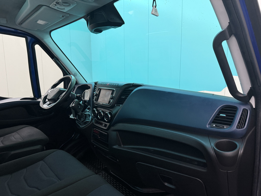 Iveco Daily 40C18 3.0Ltr Hi-Matic Automaat Oprijwagen | 3500Kg Trekhaak | Lier | Navigatie | Airco | Cruise | 3-Zits 4
