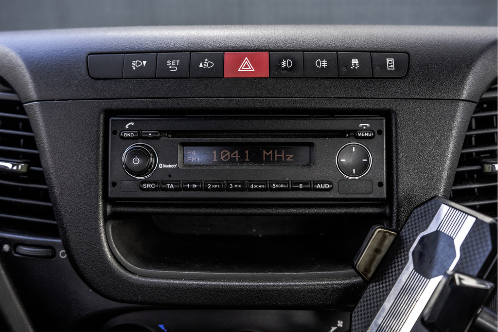 Iveco Daily 40C21 3.0L | BE-Trekker | 8.2T | Climate | Cruise 13