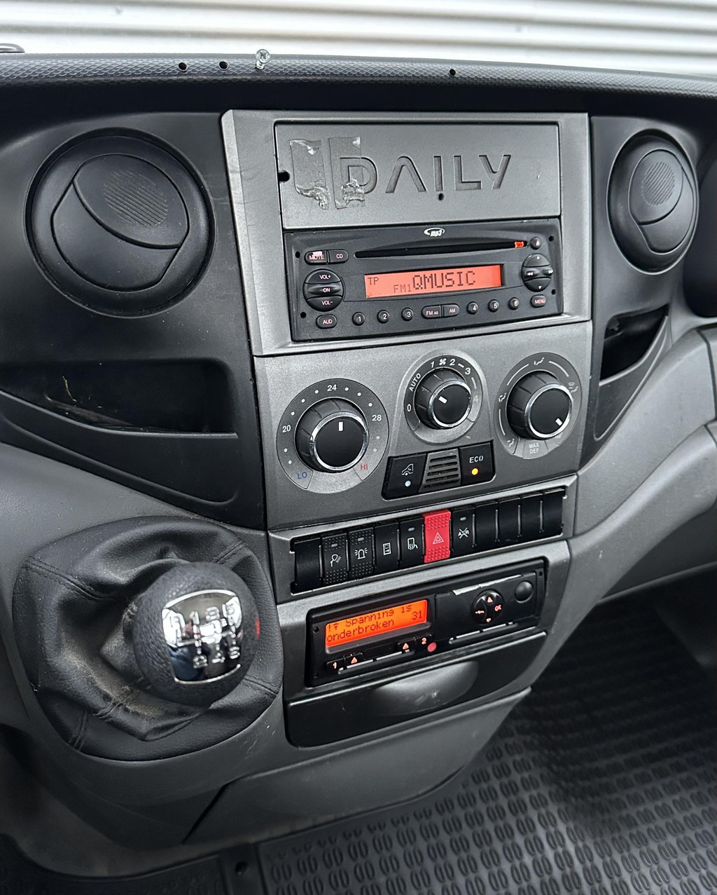 Iveco Daily 50C14N 3.0 375 CNG Openlaadbak met kraan HIAB Topstaat 16