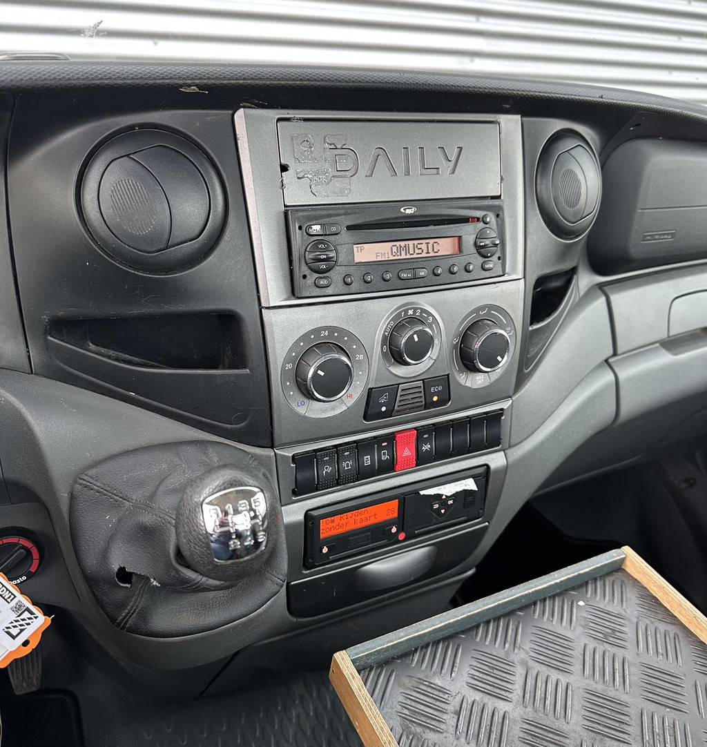 Iveco Daily 50C14N 3.0 375 openlaadbak met kraan Hiab 15