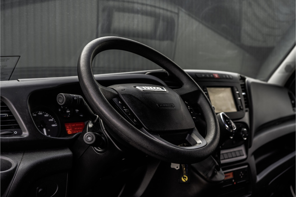 Iveco Daily 50C18 | Glasresteel | Automaat | 180 PK | Camera | Navigatie | Cruise | Airco | Tachograaf | Euro 6 12