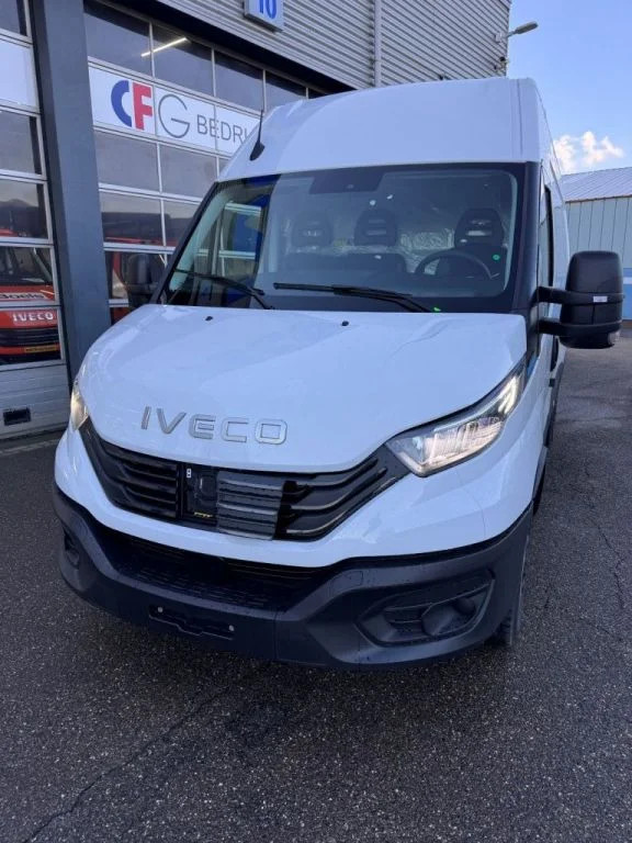 Iveco Daily Electric 38S14V 74 kW L3 H2 2