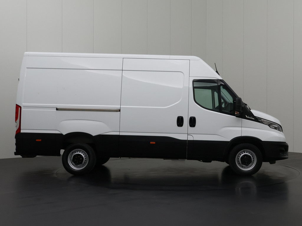 Iveco Daily Hi-Matic Automaat L2H2 | Led | 3500Kg Trekhaak | Navigatie | Camera | 3-Zit | Betimmering 13
