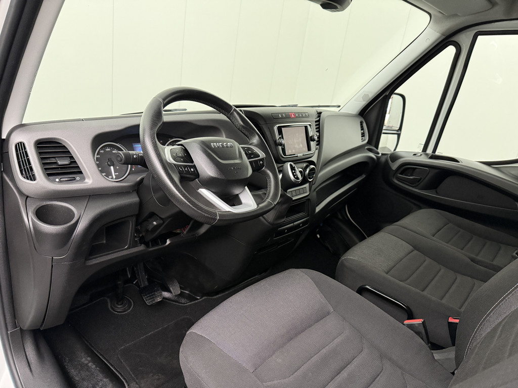 Iveco Daily Hi-Matic Automaat L2H2 | Led | 3500Kg Trekhaak | Navigatie | Camera | 3-Zit | Betimmering 3