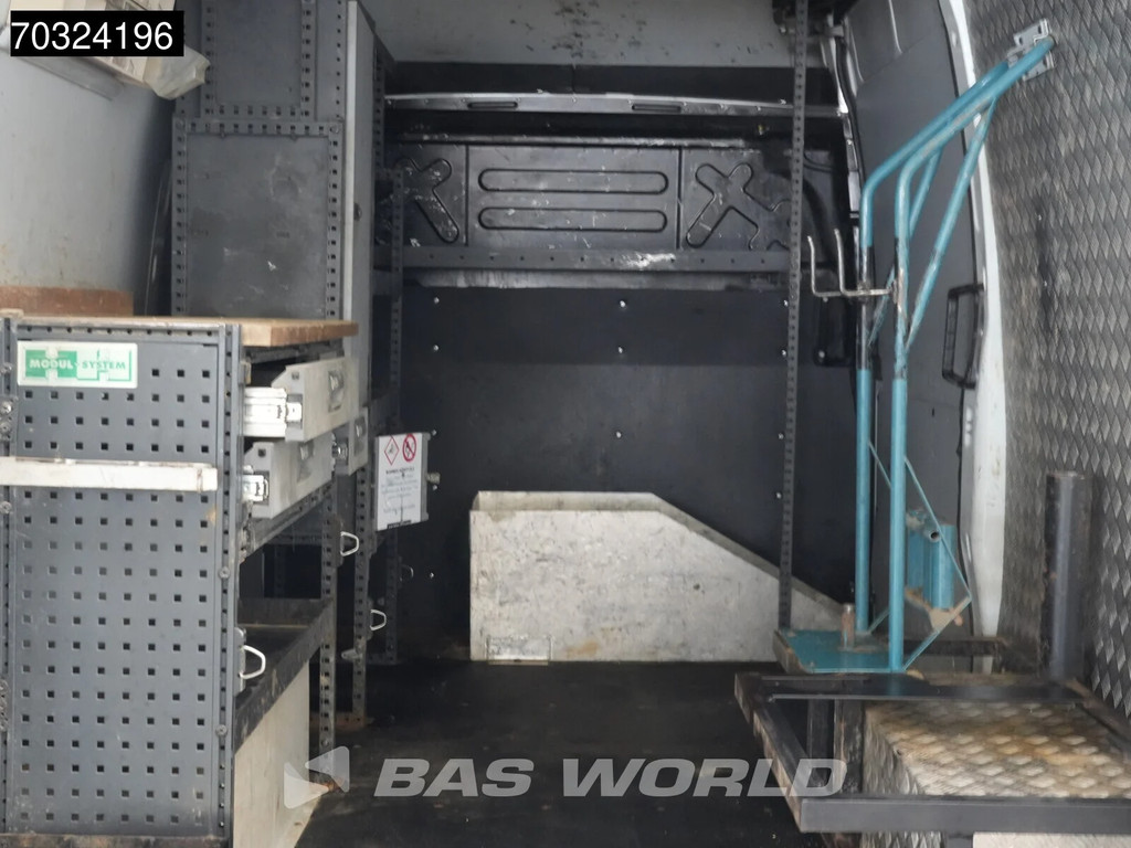 Iveco Daily 35C13 Dubbellucht L2H2 3,5t Trekhaak Airco Cruise Werkplaatsinrichting Euro6 L2 Airco Trekhaak Cruise control 10