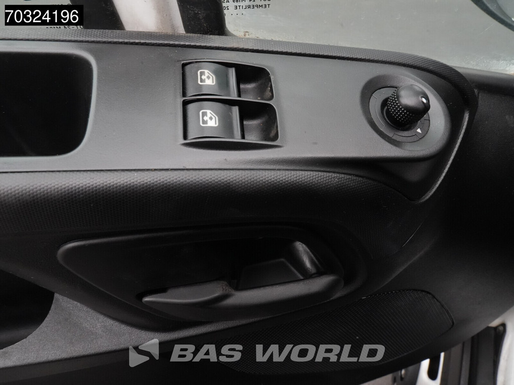 Iveco Daily 35C13 Dubbellucht L2H2 3,5t Trekhaak Airco Cruise Werkplaatsinrichting Euro6 L2 Airco Trekhaak Cruise control 18