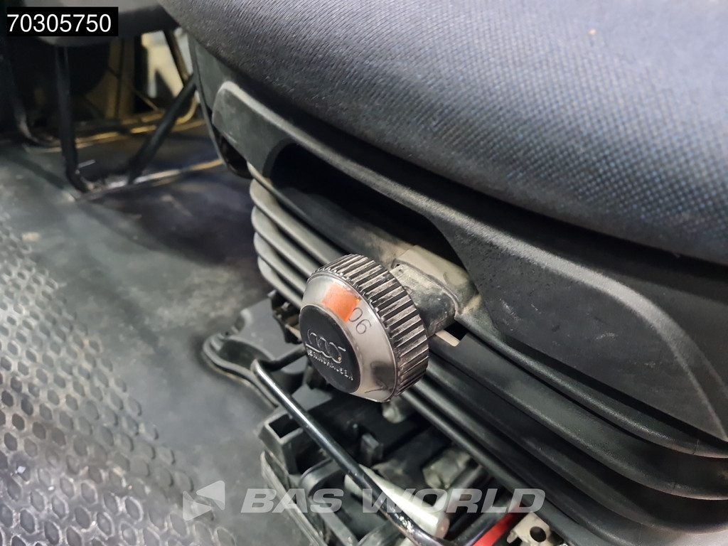 Iveco Daily 35C14 Dubbel Cabine Kipper met Kist Dubbellucht 3,5t Trekhaak Airco Cruise Euro6 Tipper Benne Kieper Airco Trekhaak Cruise control 19