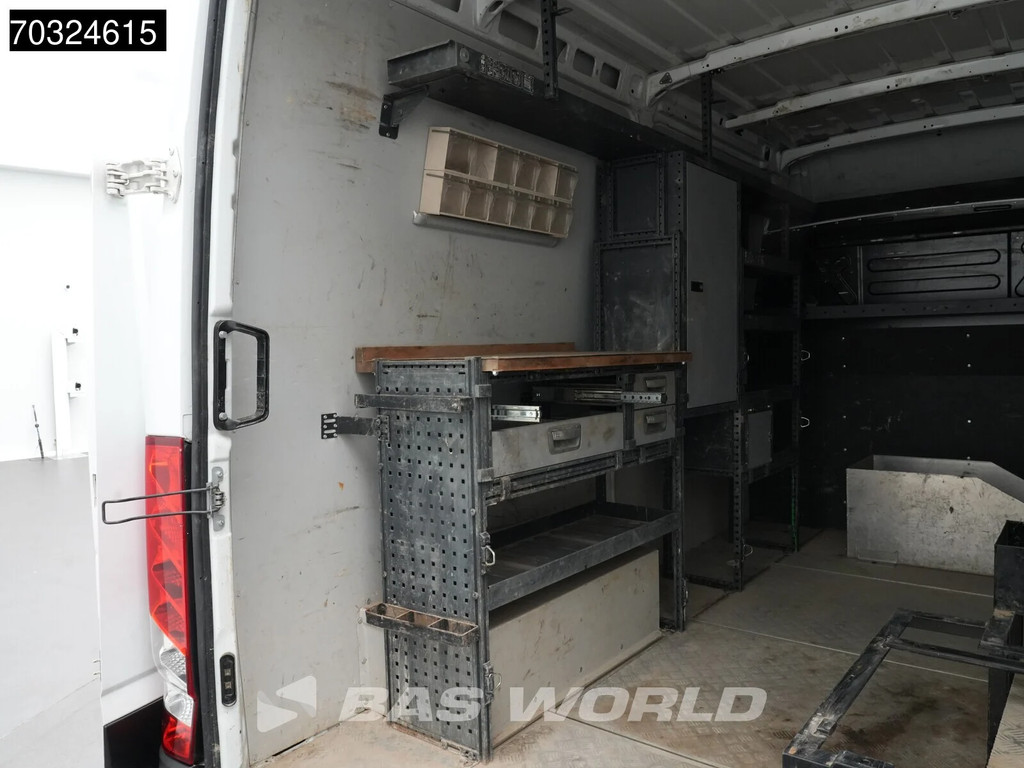 Iveco Daily 35C14 Dubbellucht L2H2 3,5t Trekhaak Airco Cruise Camera Euro6 L2 Airco Trekhaak Cruise control 10