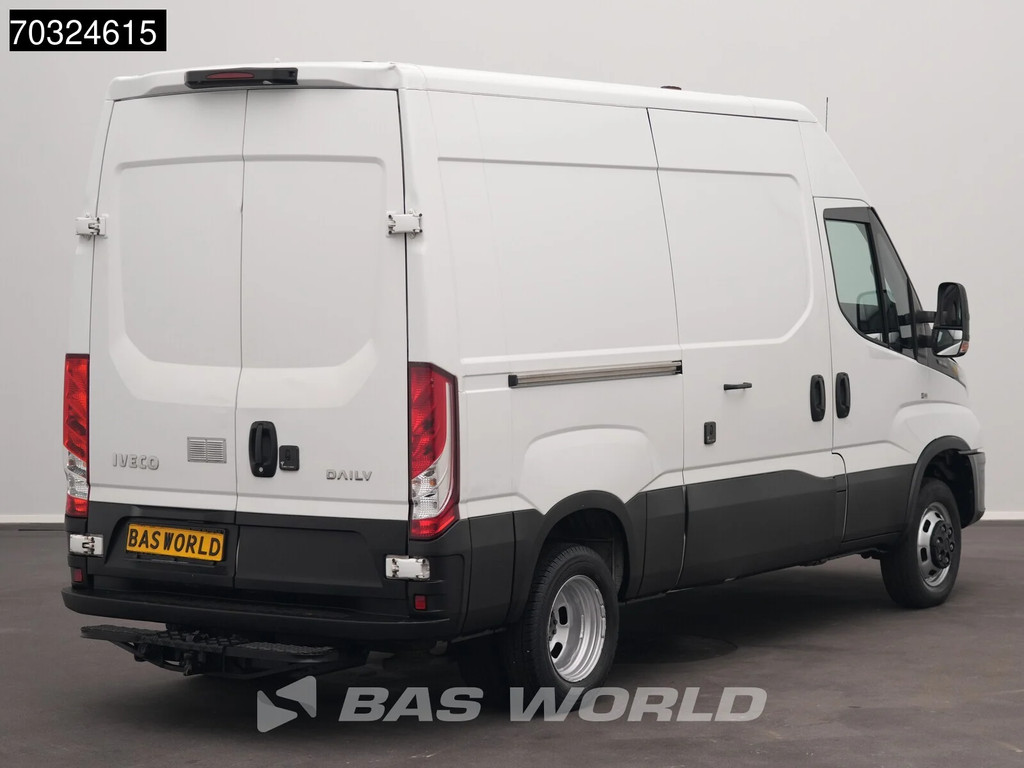 Iveco Daily 35C14 Dubbellucht L2H2 3,5t Trekhaak Airco Cruise Camera Euro6 L2 Airco Trekhaak Cruise control 3