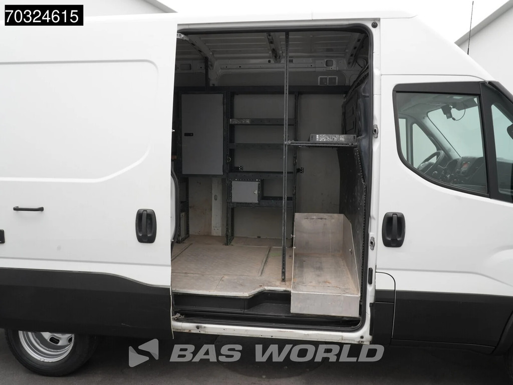 Iveco Daily 35C14 Dubbellucht L2H2 3,5t Trekhaak Airco Cruise Camera Euro6 L2 Airco Trekhaak Cruise control 9