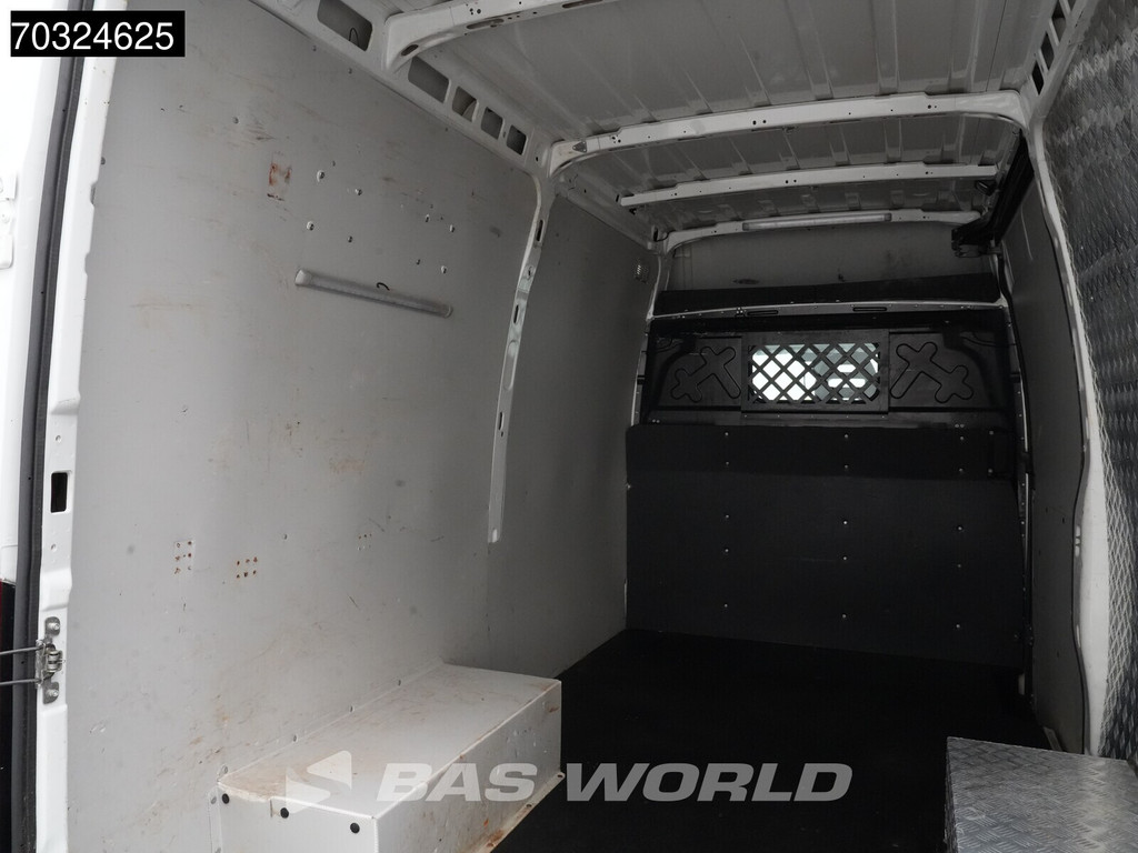 Iveco Daily 35C14 Dubbellucht L2H2 3,5t Trekhaak Airco Cruise Euro6 L2 Airco Trekhaak Cruise control 11