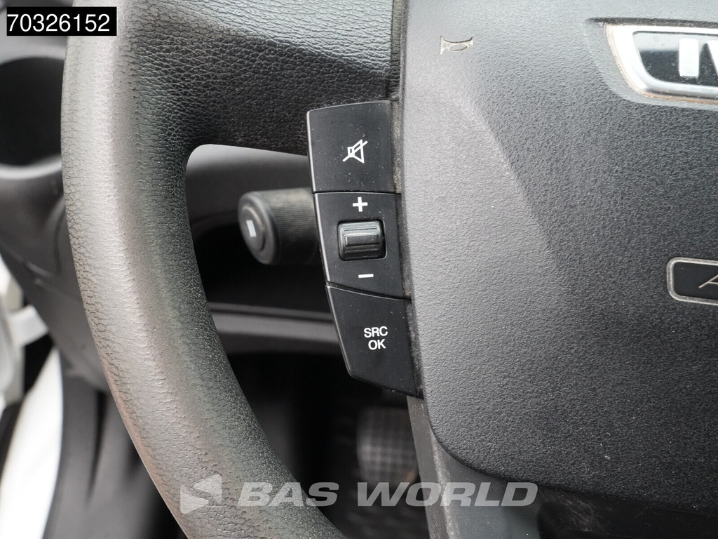 Iveco Daily 35C14 Dubbellucht L2H2 3,5t Trekhaak Airco Cruise Euro6 L2 Airco Trekhaak Cruise control 19