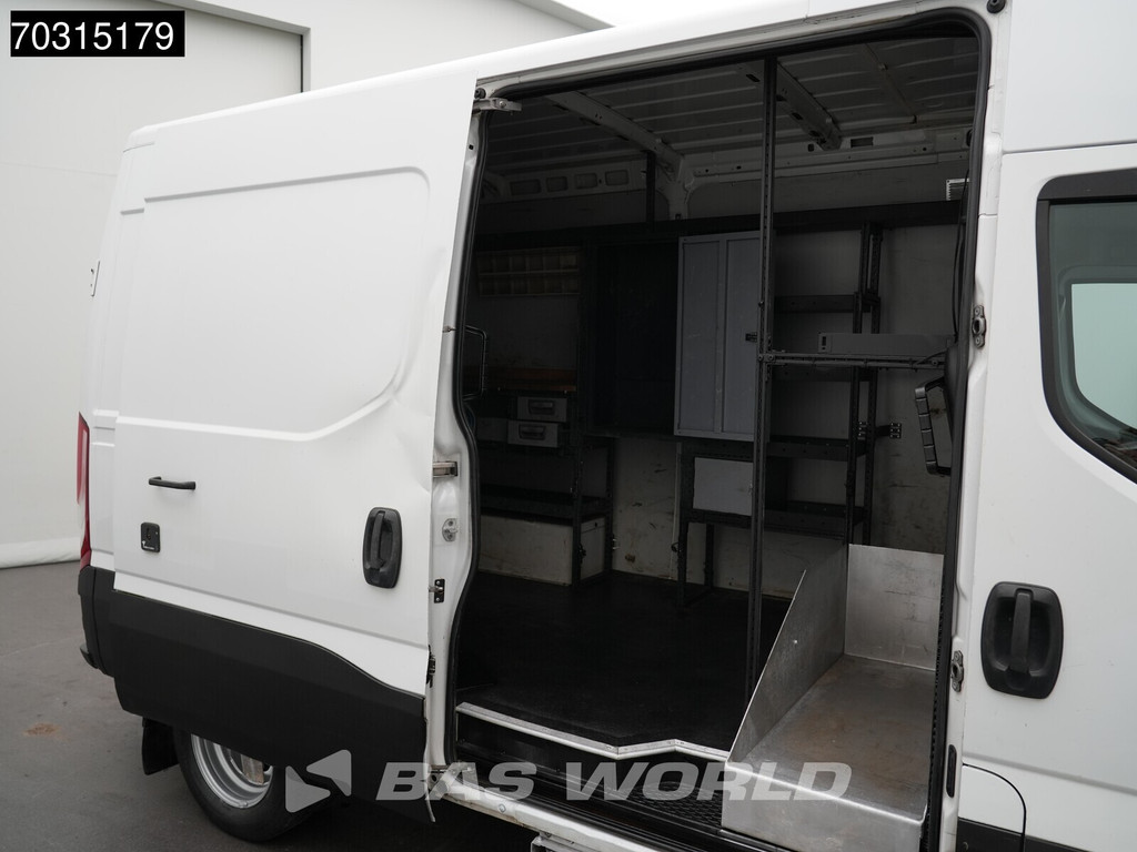 Iveco Daily 35C14 Dubbellucht L2H2 Airco Cruise Camera Werkplaatsinrichting 3,5t Trekgewicht Euro6 L2 Airco Cruise control 10