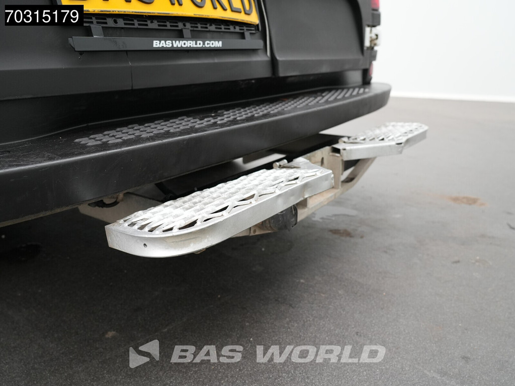 Iveco Daily 35C14 Dubbellucht L2H2 Airco Cruise Camera Werkplaatsinrichting 3,5t Trekgewicht Euro6 L2 Airco Cruise control 14