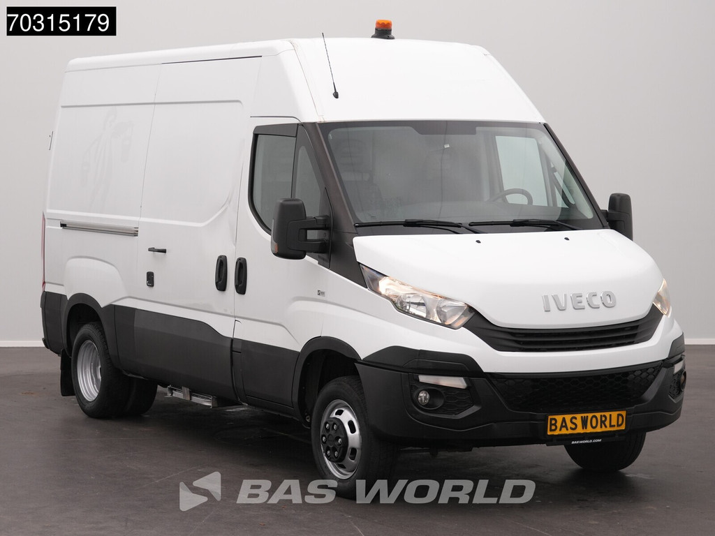 Iveco Daily 35C14 Dubbellucht L2H2 Airco Cruise Camera Werkplaatsinrichting 3,5t Trekgewicht Euro6 L2 Airco Cruise control 7