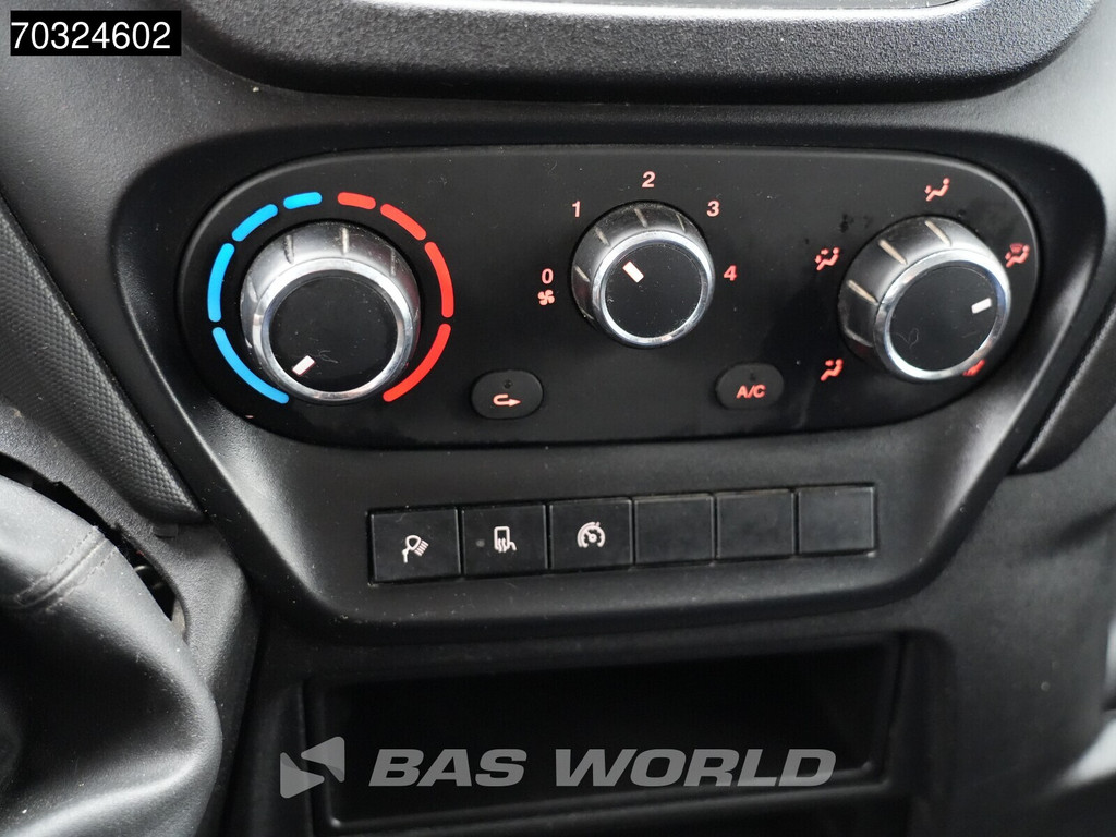 Iveco Daily 35C14 Euro6 L2H2 Dubbellucht 3.5t trekhaak Camera Airco Cruise Airco Trekhaak Cruise control 16