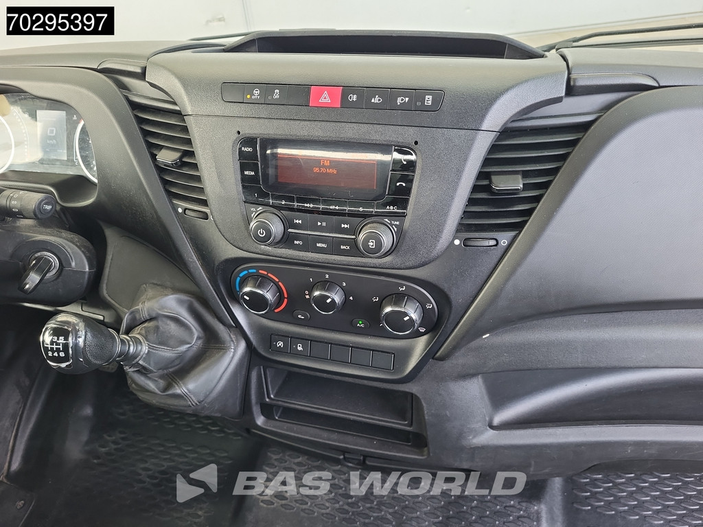 Iveco Daily 35C14 Kipper met Kist 3500kg trekhaak Airco Cruise Benne Tipper Kieper 2m3 Airco Trekhaak Cruise control 13