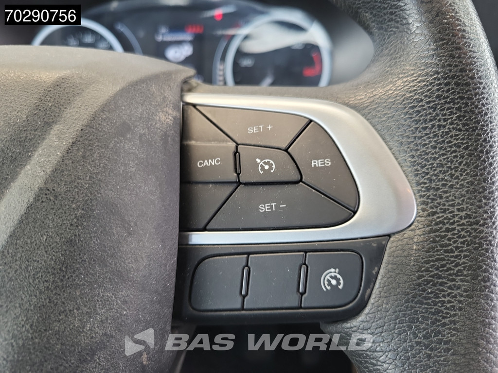 Iveco Daily 35C14 Kipper met Kist Dubbel Cabine Dubbellucht 3,5t Trekhaak Airco Cruise Euro6 Kieper Tipper Benne 2m3 Airco Trekhaak Cruise control 19