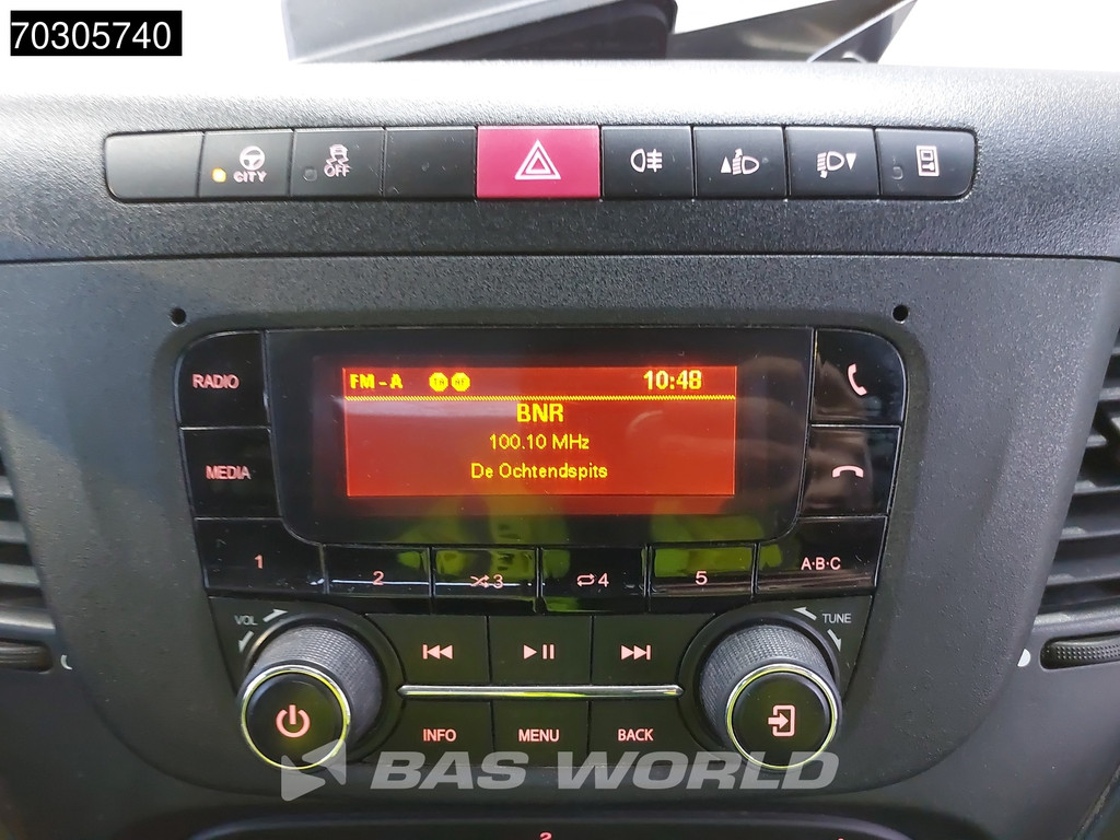 Iveco Daily 35C14 Kipper met Kist Dubbellucht 3,5t Trekhaak Airco Cruise Euro6 Tipper Benne Kieper Airco Trekhaak Cruise control 18