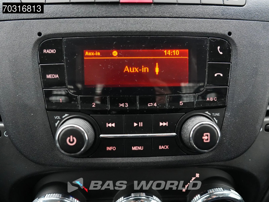 Iveco Daily 35C14 Open Laadbak Dubbellucht 3,5t Trekhaak Airco Cruise Euro6 Pritsche Pickup Open Box Airco Trekhaak Cruise control 18