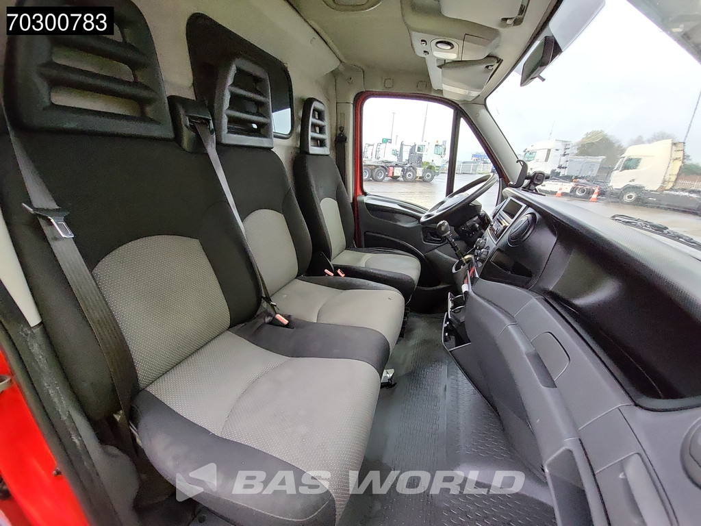 Iveco Daily 35C15 3.0L Luchtvering 2x Schuifdeur Dubbellucht L2H2 3,5t Trekhaak Cruise Parkeersensoren Euro6 L2 Trekhaak Cruise control 15