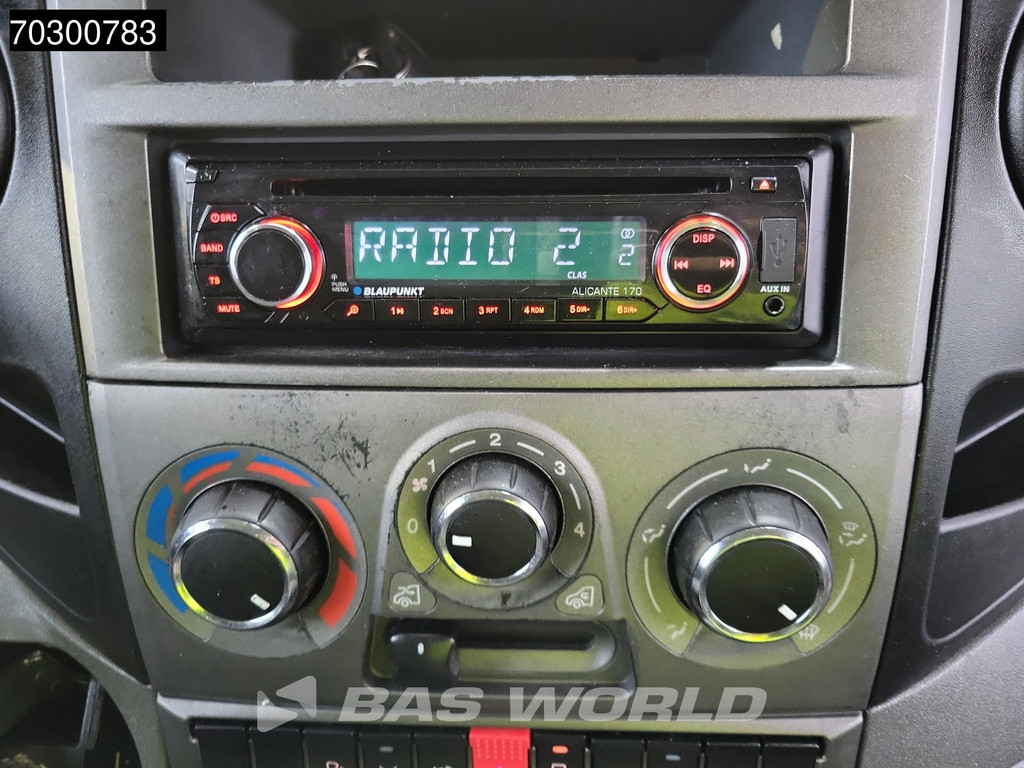 Iveco Daily 35C15 3.0L Luchtvering 2x Schuifdeur Dubbellucht L2H2 3,5t Trekhaak Cruise Parkeersensoren Euro6 L2 Trekhaak Cruise control 17