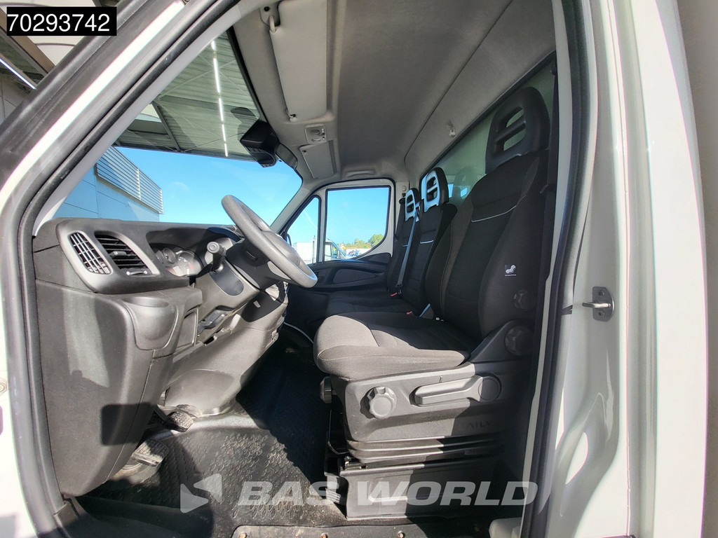 Iveco Daily 35C16 3.0L Bakwagen Dubbellucht Airco Cruise Euro6 Meubelbak Koffer 19m3 Airco Cruise control 8