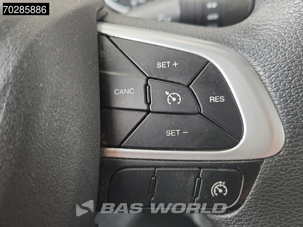 Iveco Daily 35C16 3.0L Bakwagen Laadklep Zijdeur Camera Airco Cruise Koffer Meubelbak 20m3 Airco Cruise control 19