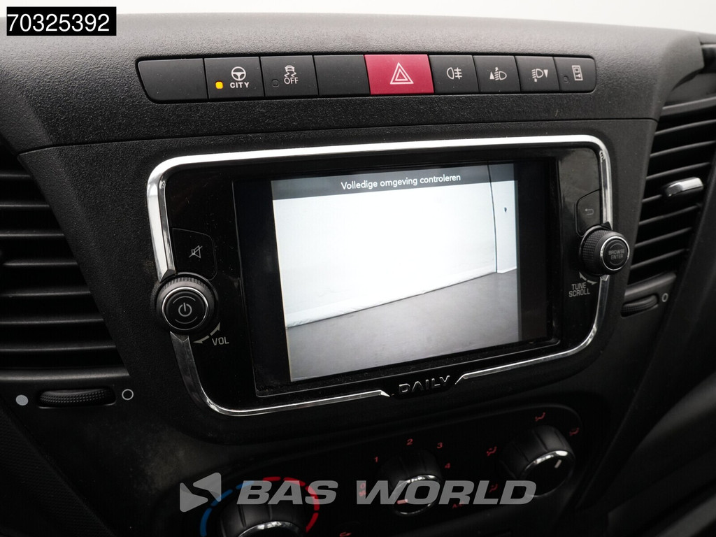 Iveco Daily 35C16 3.0L Kipper Dubbellucht 3,5t Trekhaak Navi Airco Cruise Camera Euro6 Kieper Airco Trekhaak Cruise control 16