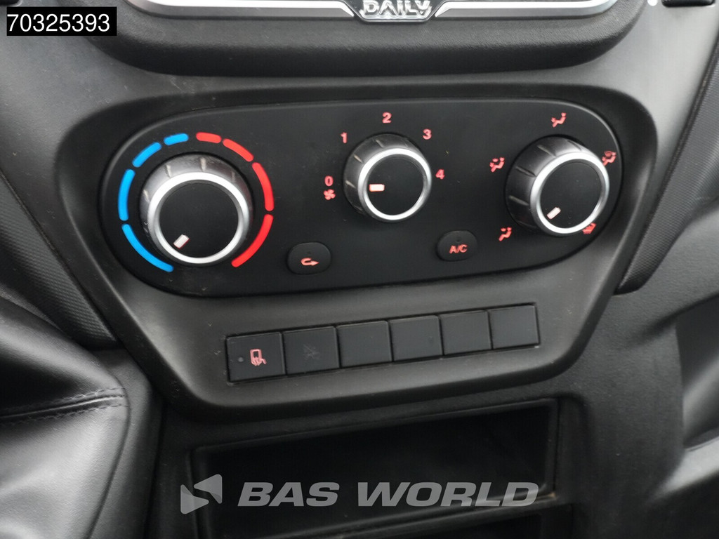 Iveco Daily 35C16 3.0L Kipper met Kist Dubbellucht 3,5t Trekhaak Navi Airco Cruise Camera Euro6 Tipper Benne Kieper Airco Trekhaak Cruise control 18