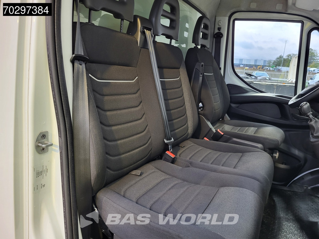 Iveco Daily 35C16 3.0L Laadklep Dubbellucht 160PK Bakwagen Airco Cruise Euro6 Meubelbak Koffer Airco Cruise control 12