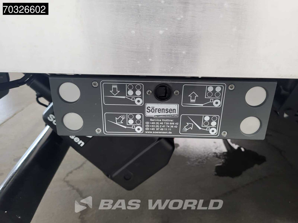 Iveco Daily 35C16 3.0L Laadklep Dubbellucht 160PK Bakwagen Airco Cruise Euro6 Meubelbak Koffer Airco Cruise control 12
