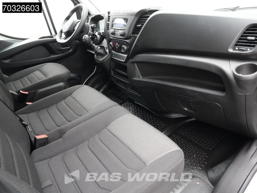 Iveco Daily 35C16 3.0L Laadklep Dubbellucht 160PK Bakwagen Airco Cruise Euro6 Meubelbak Koffer Airco Cruise control 15