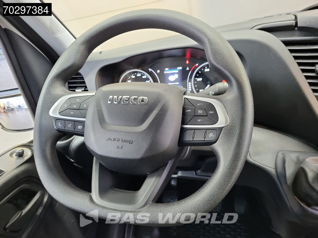 Iveco Daily 35C16 3.0L Laadklep Dubbellucht 160PK Bakwagen Airco Cruise Euro6 Meubelbak Koffer Airco Cruise control 16