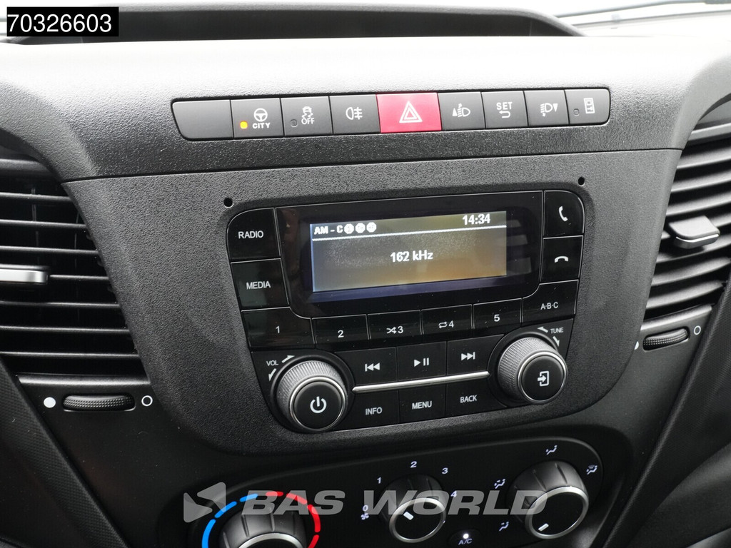 Iveco Daily 35C16 3.0L Laadklep Dubbellucht 160PK Bakwagen Airco Cruise Euro6 Meubelbak Koffer Airco Cruise control 16