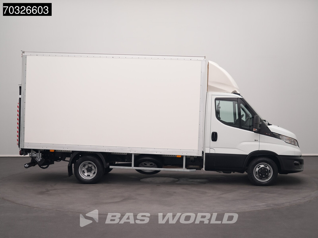 Iveco Daily 35C16 3.0L Laadklep Dubbellucht 160PK Bakwagen Airco Cruise Euro6 Meubelbak Koffer Airco Cruise control 7